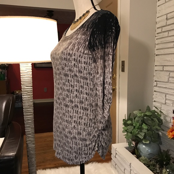 TRADED Rose and Olive rouched top. - Picture 2 of 5